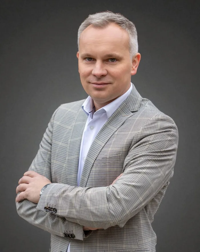 Adw. Krzysztof Rębowski — doradca restrukturyzacyjny i adwokat w Łodzi, licencja nr 1950